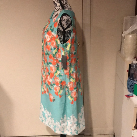 Dress - Picture 4 of 7